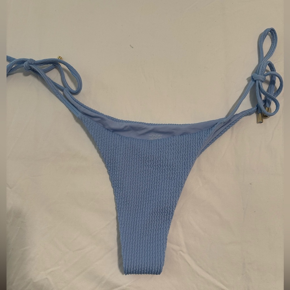 Monday swimwear Palma bottoms Size Medium